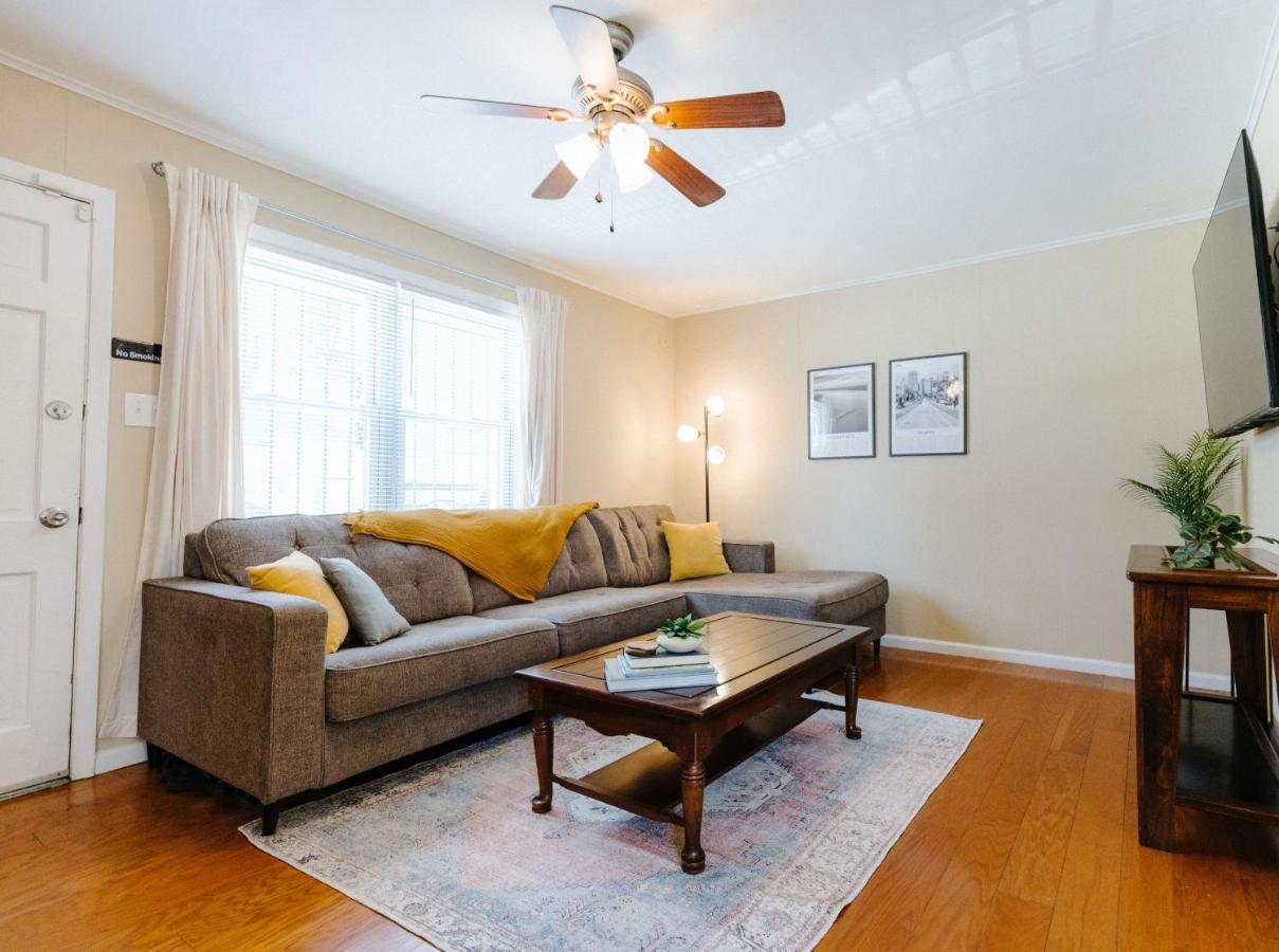 Centrally Located 3Br Overton Square Fast Wifi Free Parking Yes Pets Мемфис Экстерьер фото