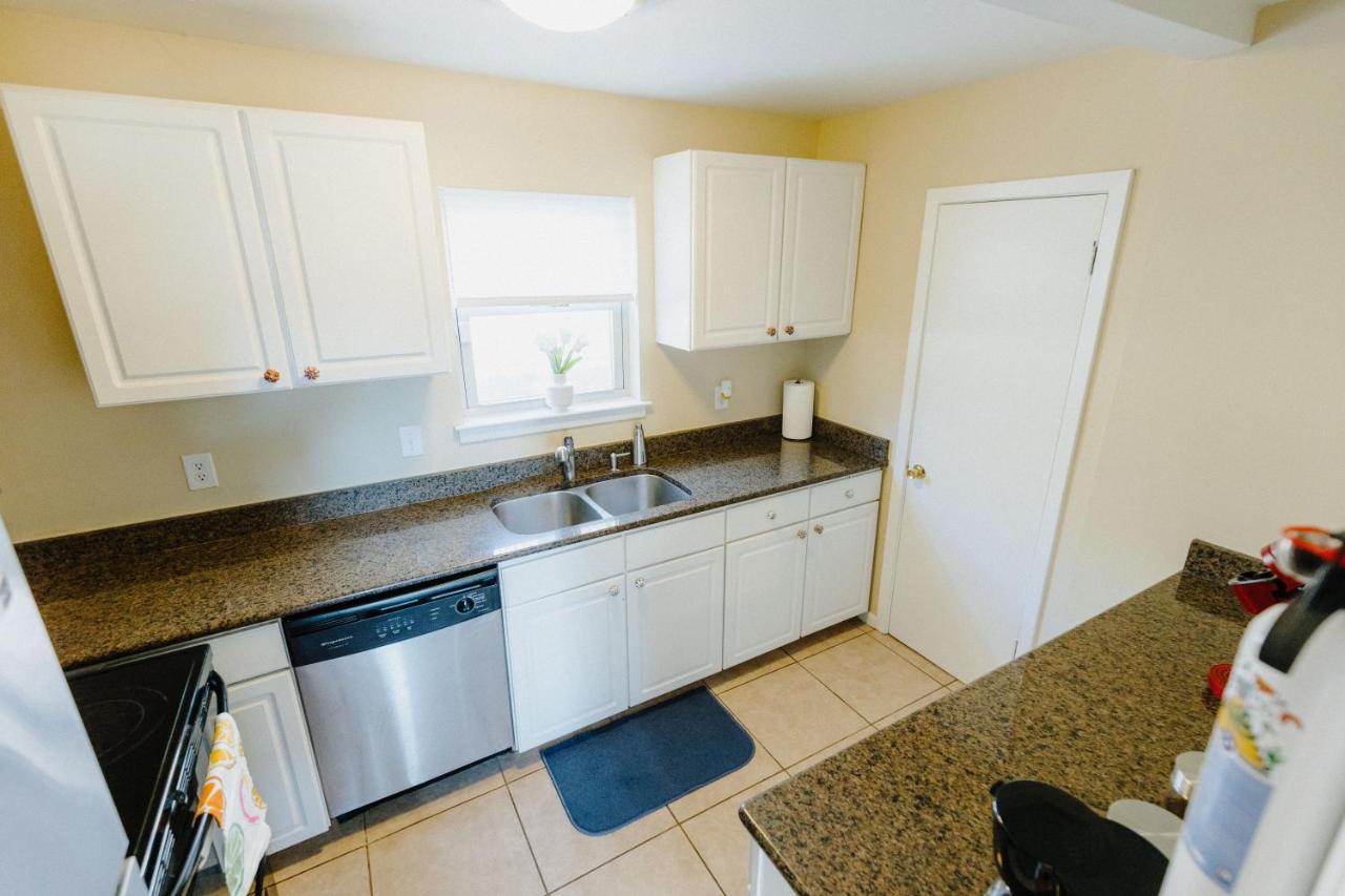 Centrally Located 3Br Overton Square Fast Wifi Free Parking Yes Pets Мемфис Экстерьер фото
