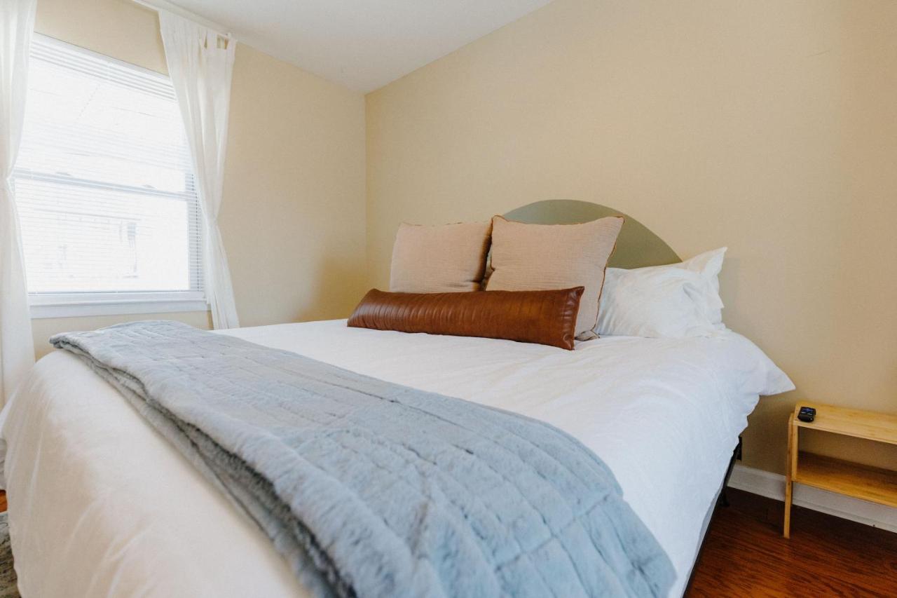 Centrally Located 3Br Overton Square Fast Wifi Free Parking Yes Pets Мемфис Экстерьер фото