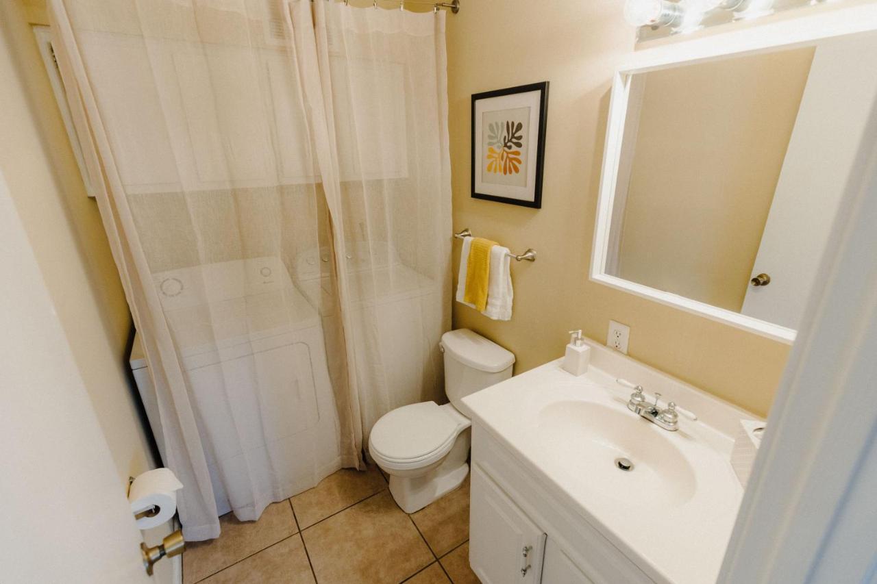 Centrally Located 3Br Overton Square Fast Wifi Free Parking Yes Pets Мемфис Экстерьер фото